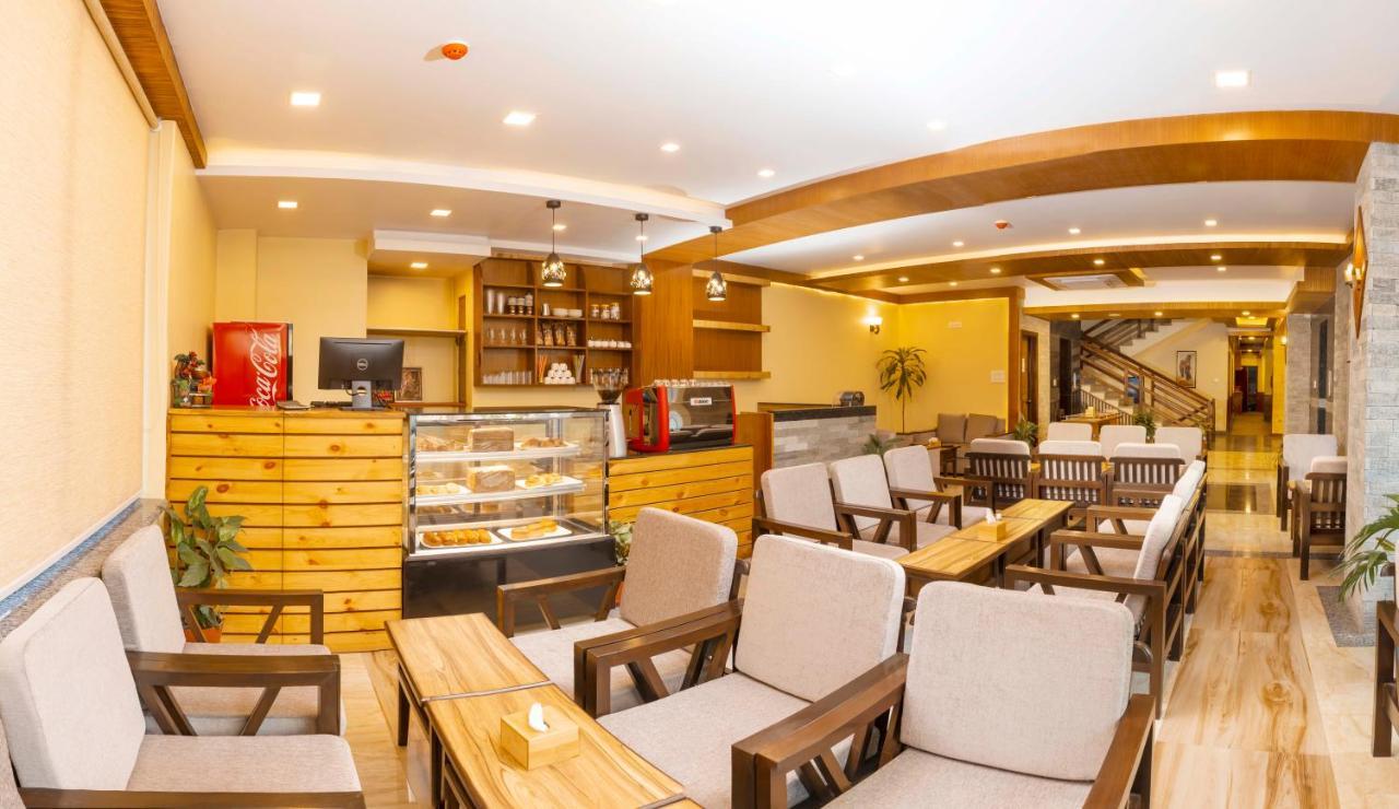 Hotel Shaara Pokhara Kültér fotó