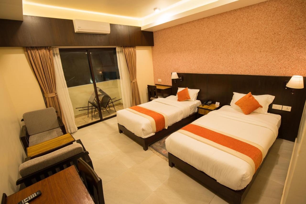 Hotel Shaara Pokhara Kültér fotó