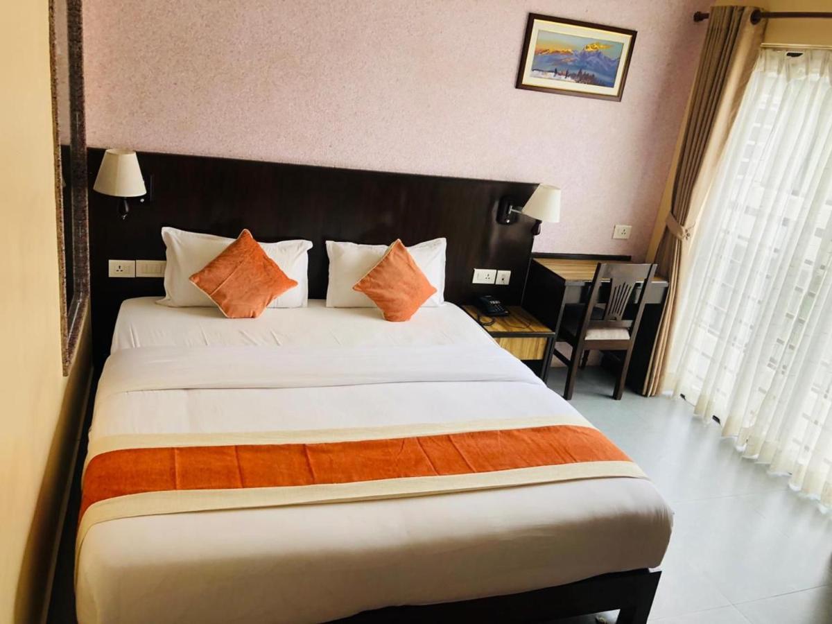 Hotel Shaara Pokhara Kültér fotó