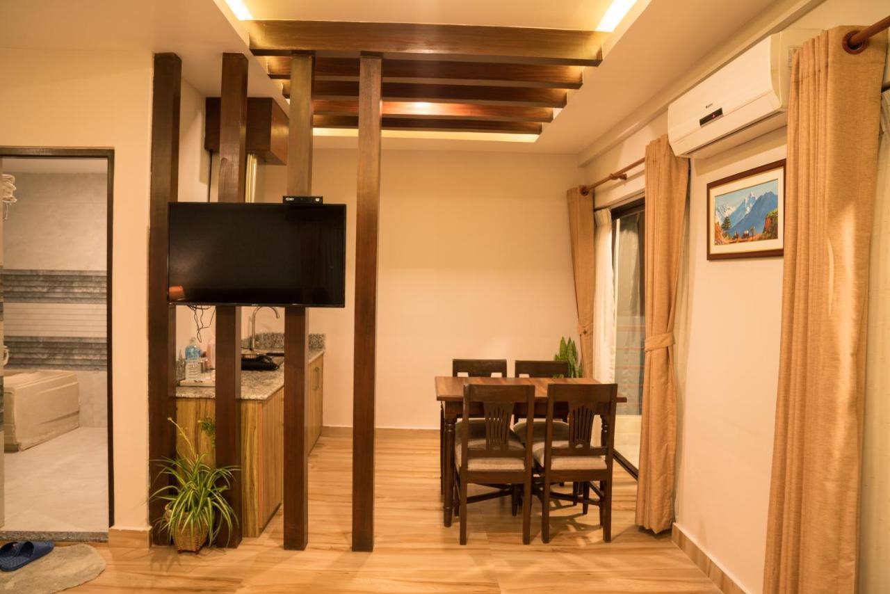 Hotel Shaara Pokhara Kültér fotó