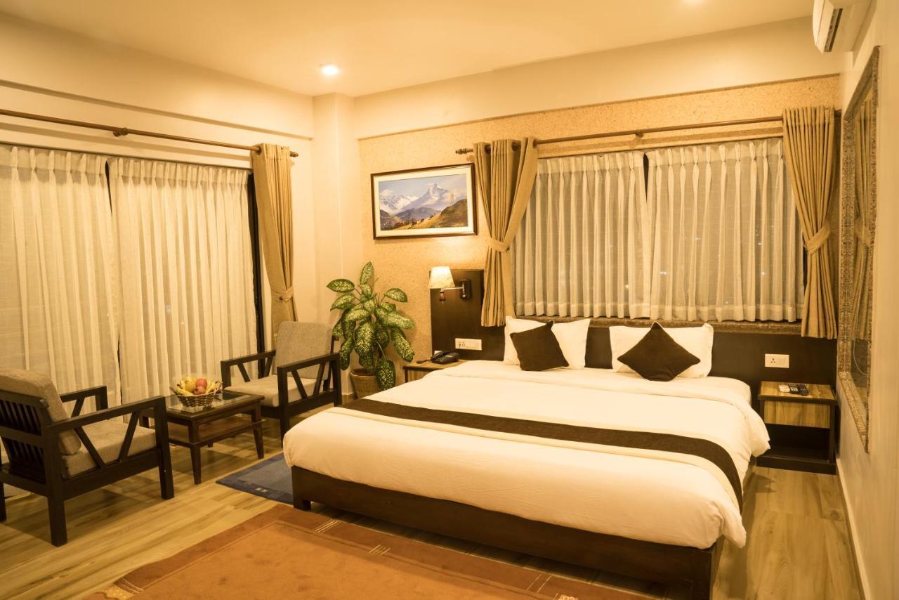 Hotel Shaara Pokhara Kültér fotó