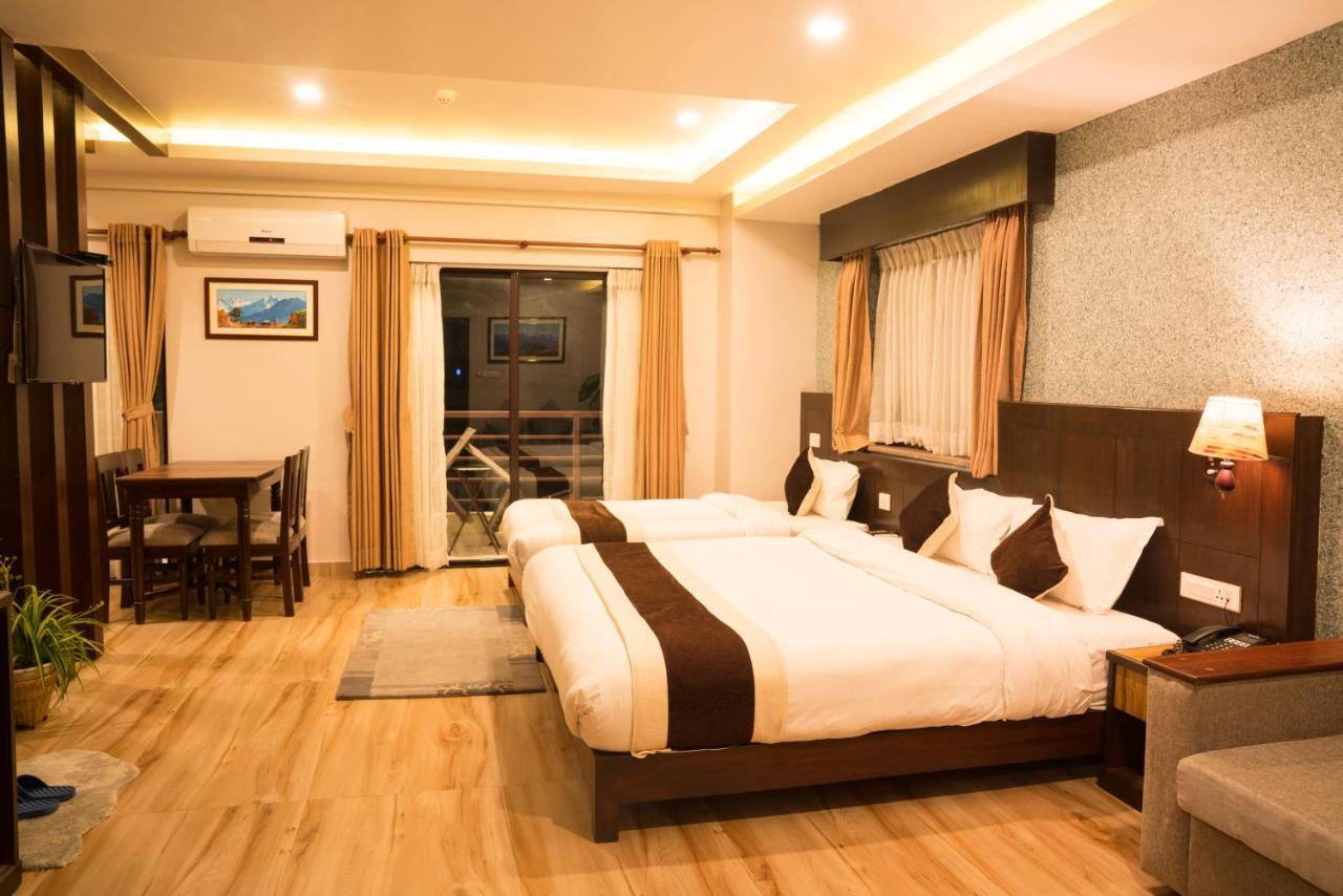 Hotel Shaara Pokhara Kültér fotó
