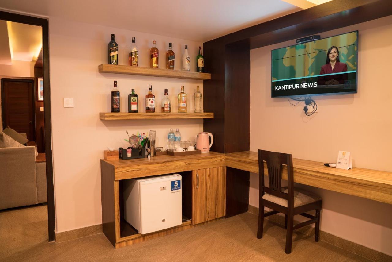 Hotel Shaara Pokhara Kültér fotó