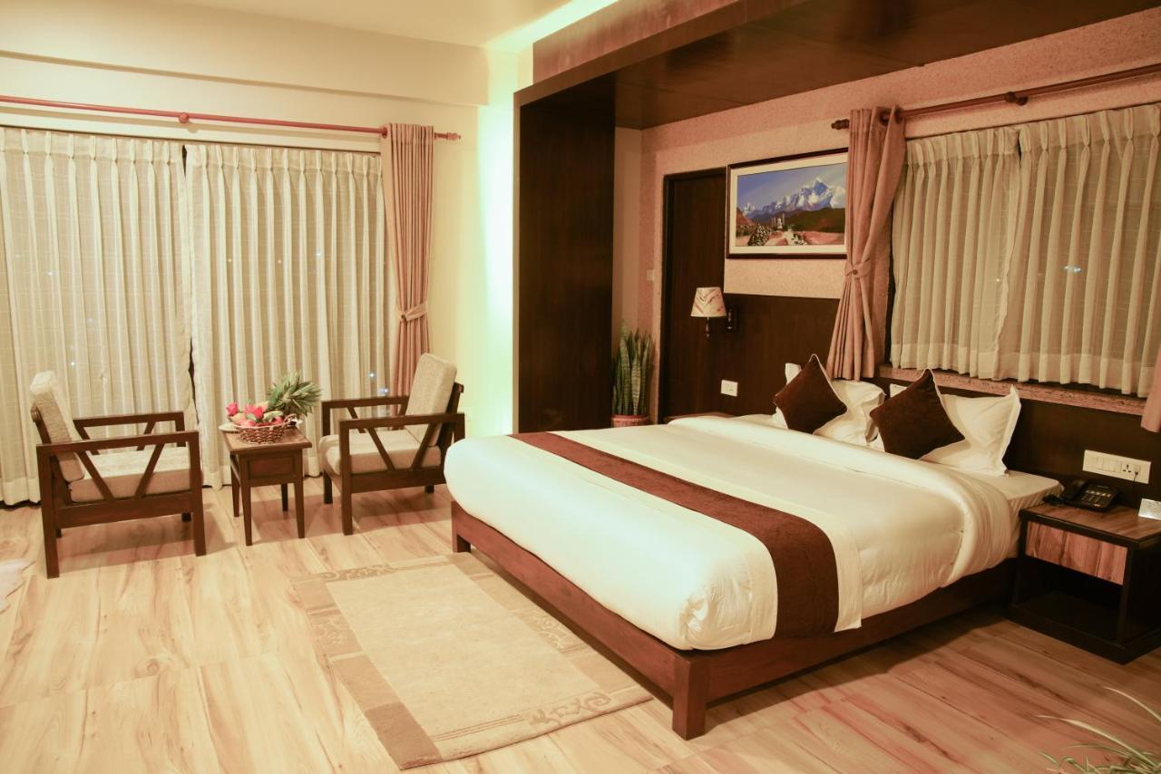Hotel Shaara Pokhara Kültér fotó